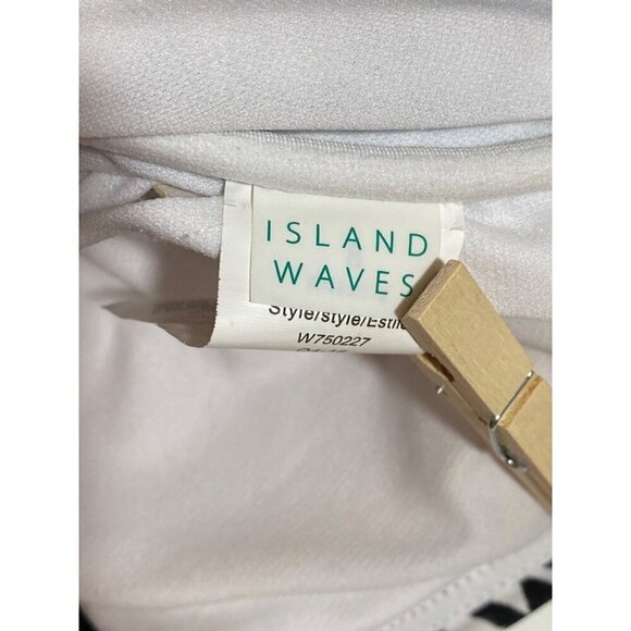 Island Waves Estilo Black & White Swim Suit Top with Halter Strap Women’s 8 NWOT - Picture 4 of 9